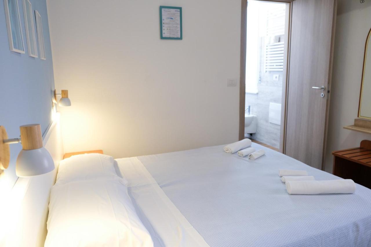 Hotel Vienna Cervia Extérieur photo